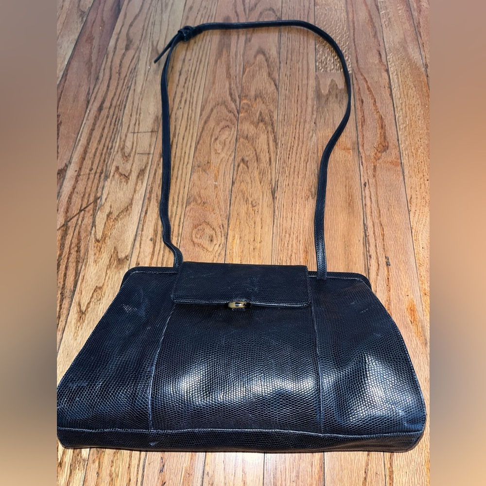 Sharif: Women’s Black Leather Handbag